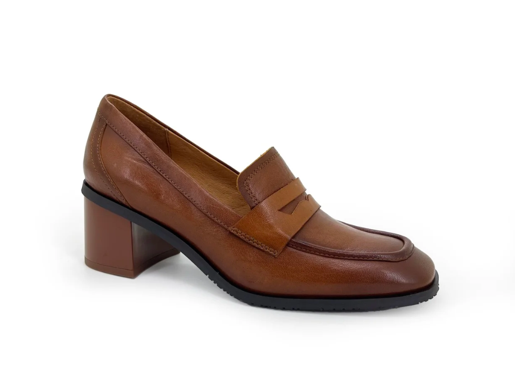 mocassn-fugitive-camel-mocassi-les-sables-d-olonne