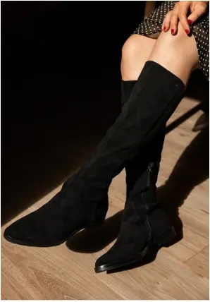 bottes-emilie-karston-kaomi-noir-mocassi-karston-les-sables-d-olonne-niort.png