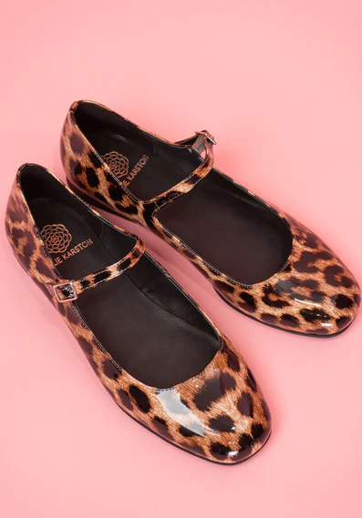 Emilie Karston Laelia verni leopard