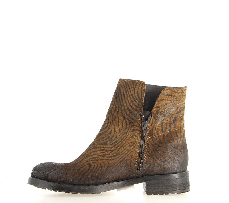 boots-coco-abricot-amanvillers-zebre-v3283l-cognac-E-mocassi-les-sables-d-olonne