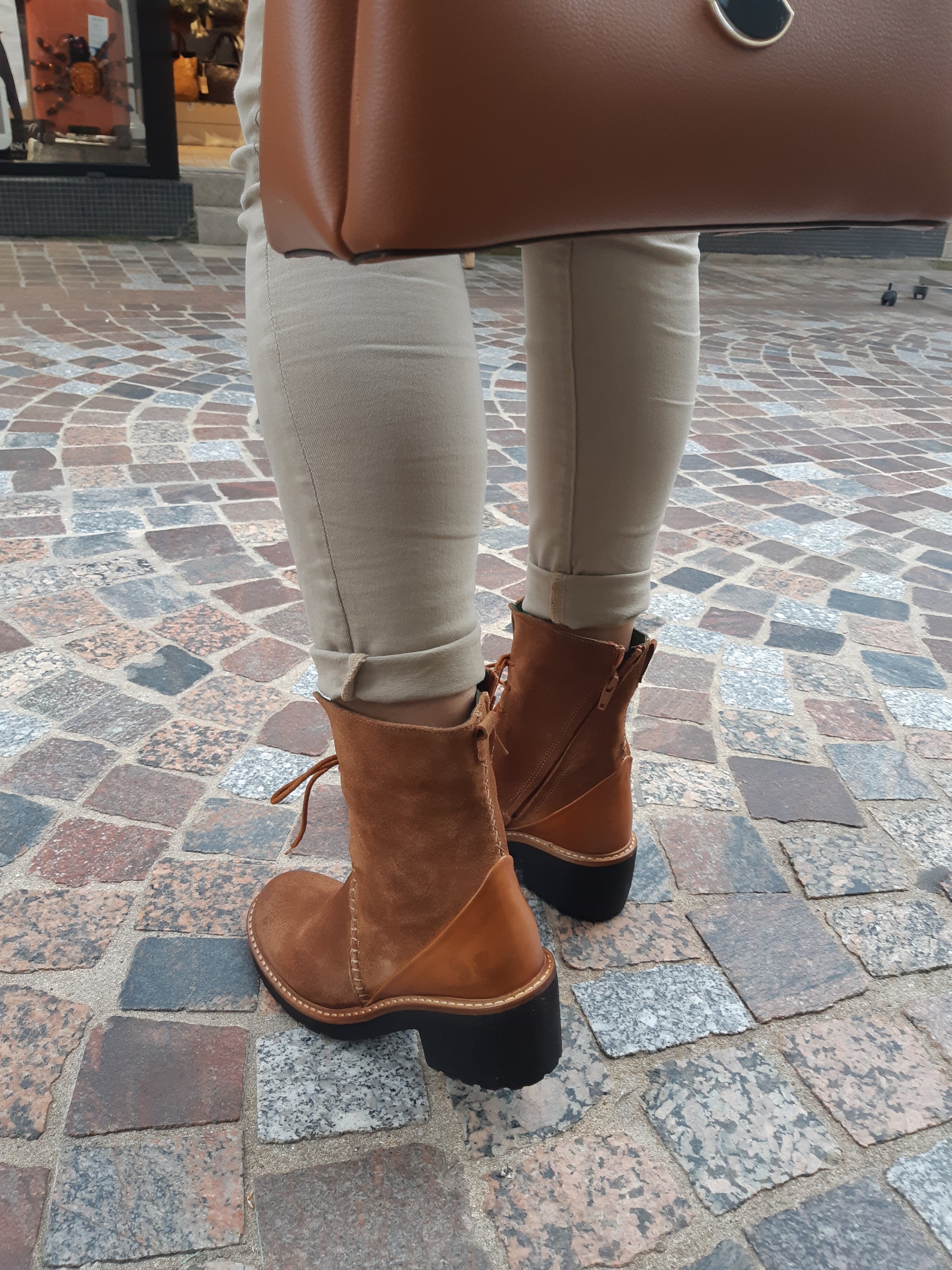 boots-femme-haute-felmini-d-marron-d-mocassi-les-sables-d-olonne-karston-niort