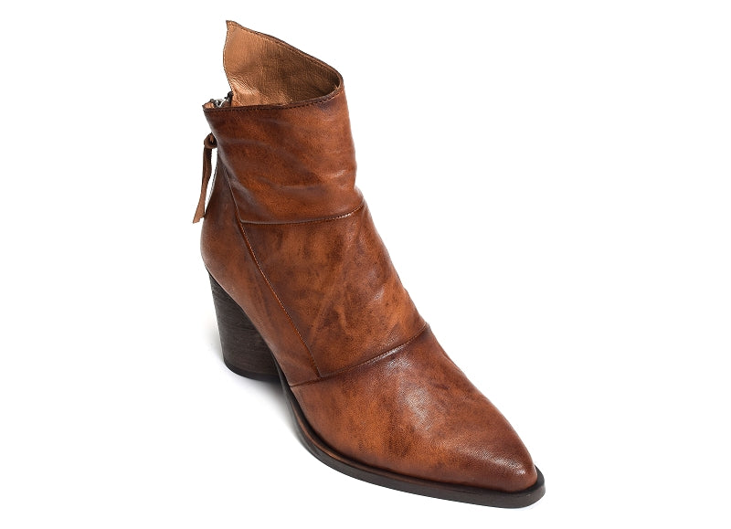 bottine-little-la-suite-23528-camel-c-mocassi-karston