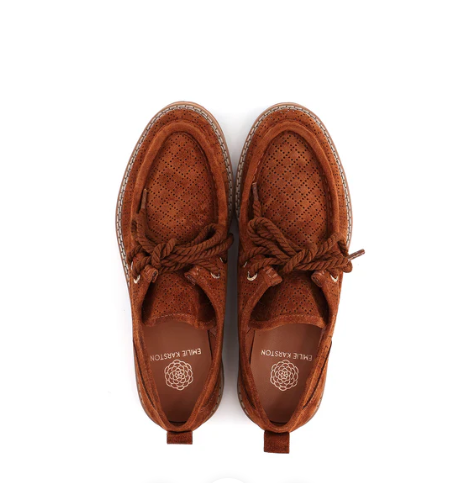 derby-emilie-karston-alpina-camel-niort-mocassi
