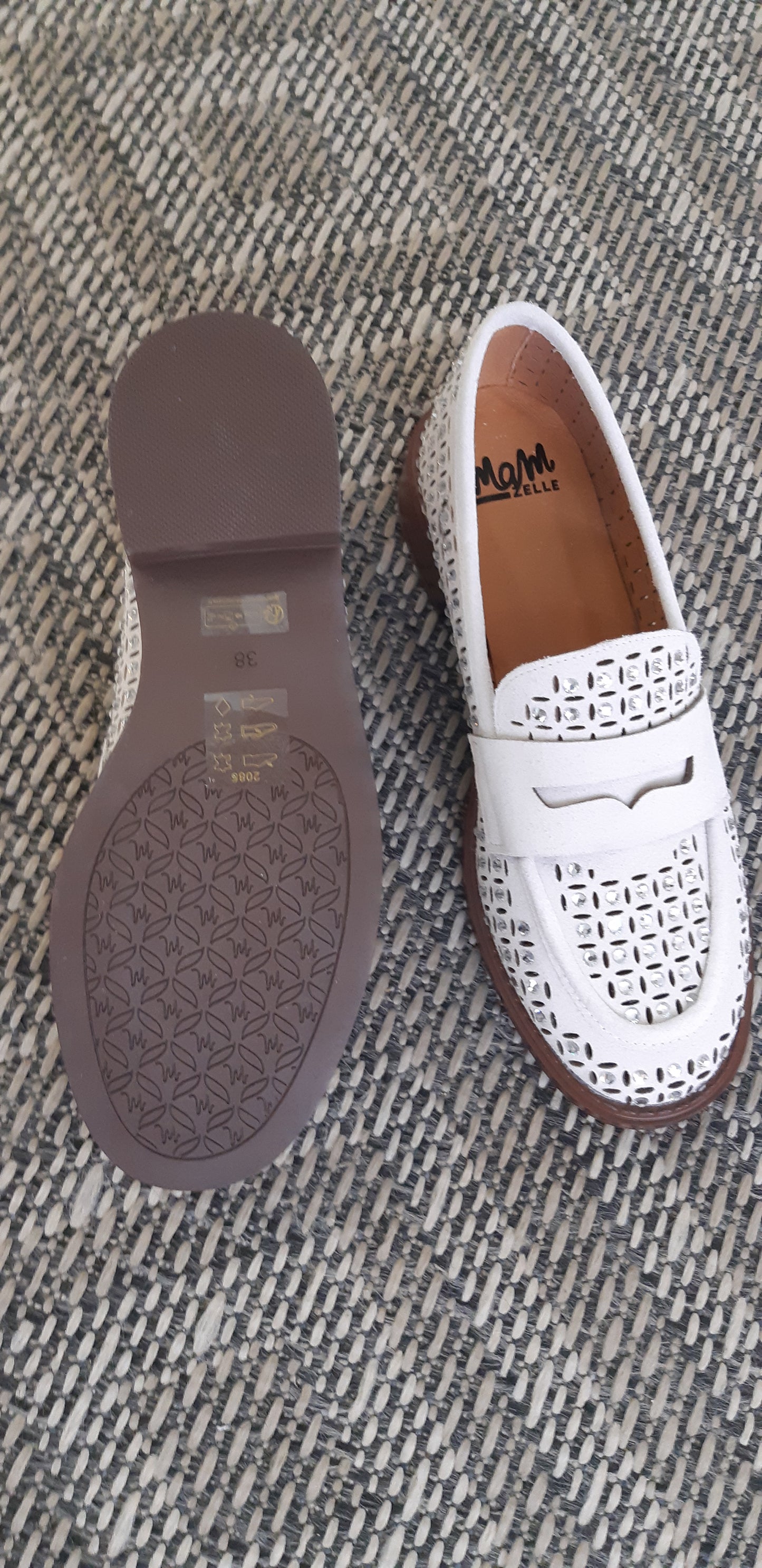 mocassin-perfore-mamzelle-barito-blanc-d-mocassi-les-sables-d-olonne