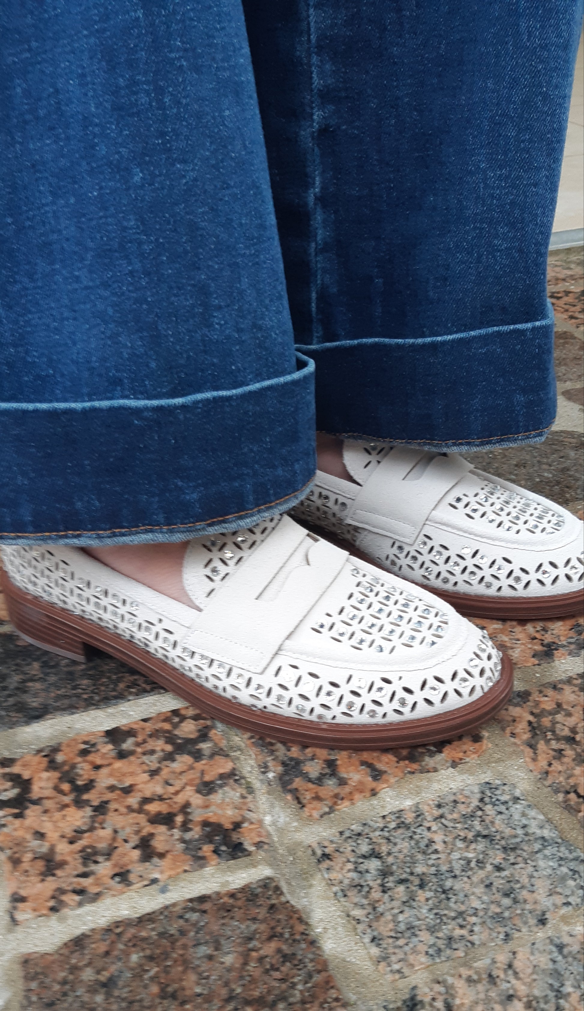 mocassin-perfore-mamzelle-barito-blanc-d-mocassi-les-sables-d-olonne